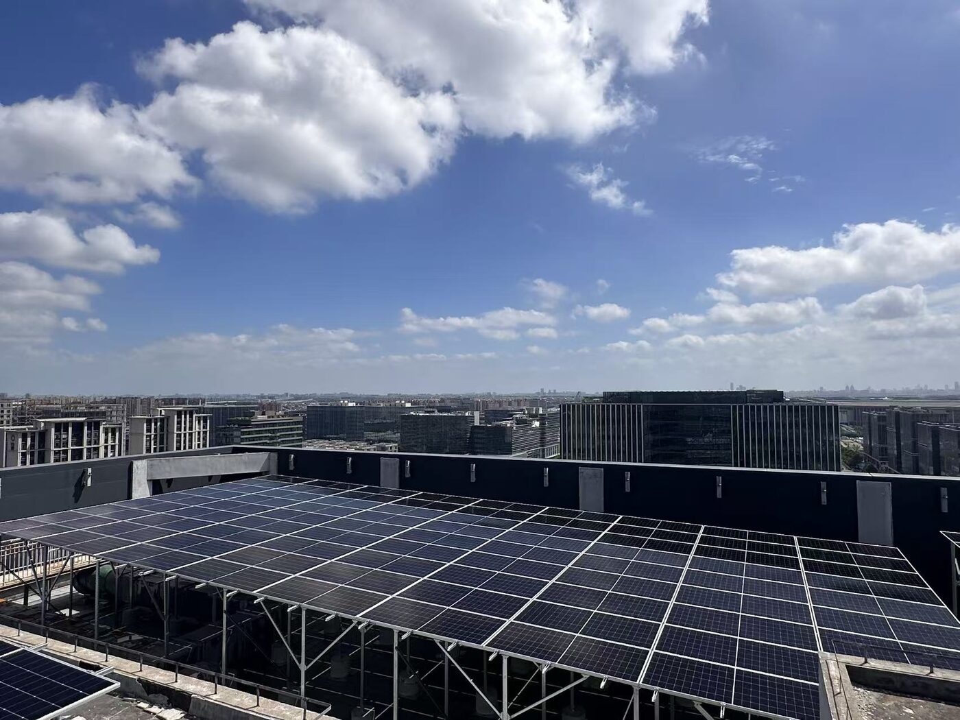 Rooftop solar array at CSCEC Enterprise Plaza, Qingpu
